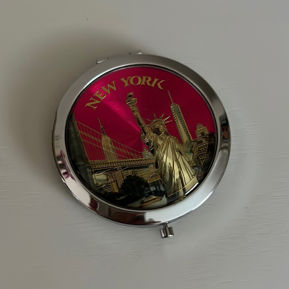 New York Compact Mirror
